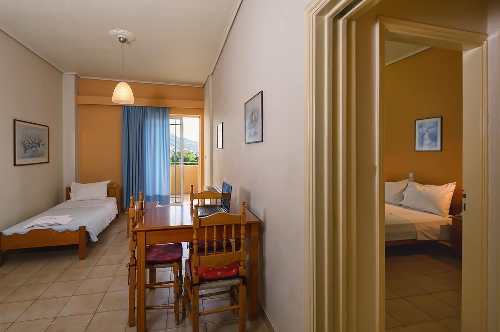 Hotel Fotini Kalamata Habitación foto