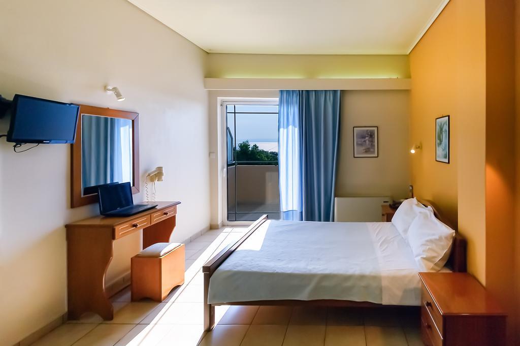 Hotel Fotini Kalamata Habitación foto