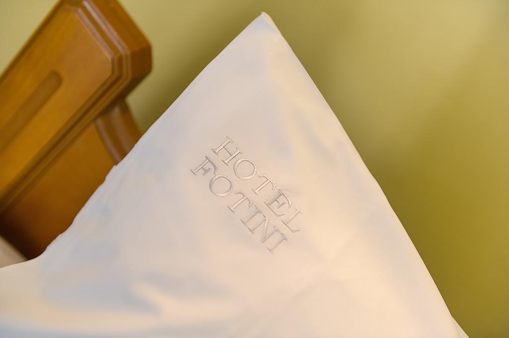 Hotel Fotini Kalamata Habitación foto